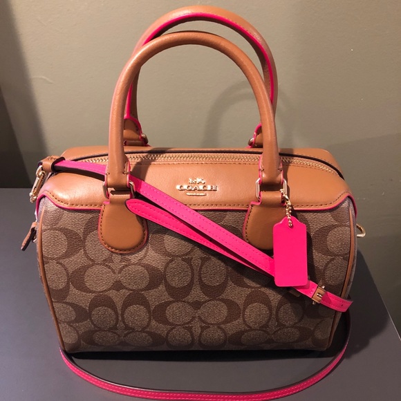 Coach Handbags - 💓COACH SIGNATURE NEON EDGE MINI BENNETT SATCHEL💓